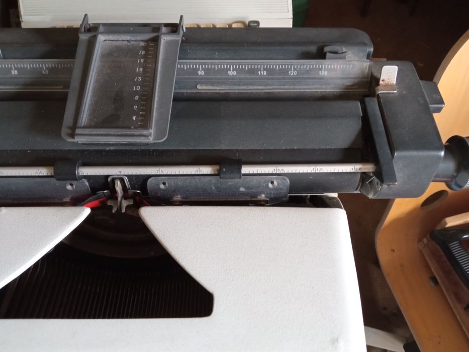 Duas máquinas de escrever, Triumph e Olimpia