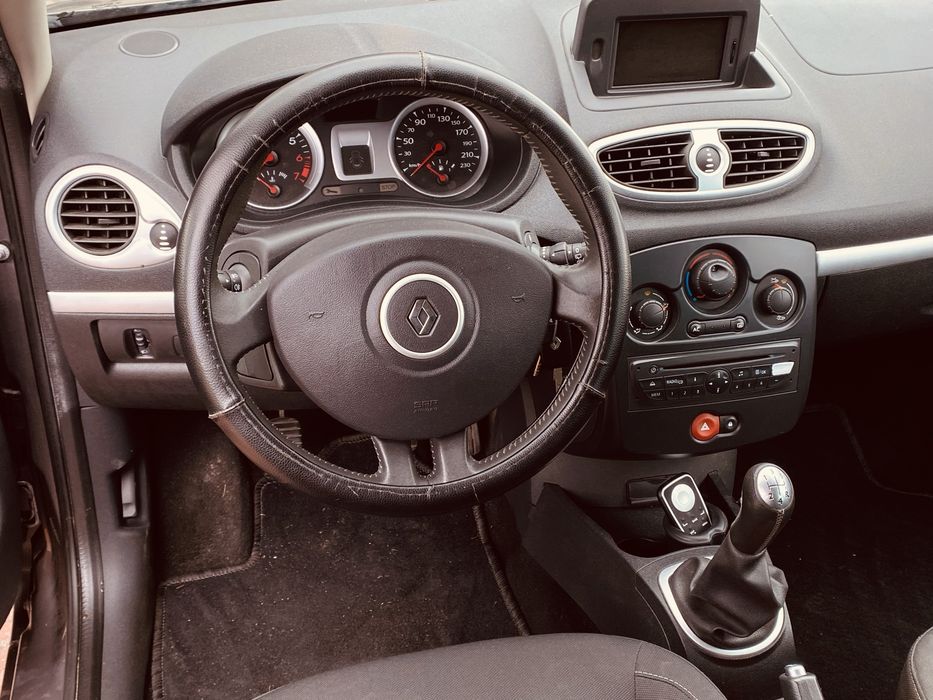 Renault Clio kombi 1.2 nawigacja alusy  zadbany