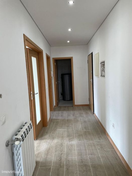 Apartamento T2 com garagem e elevador em Águeda