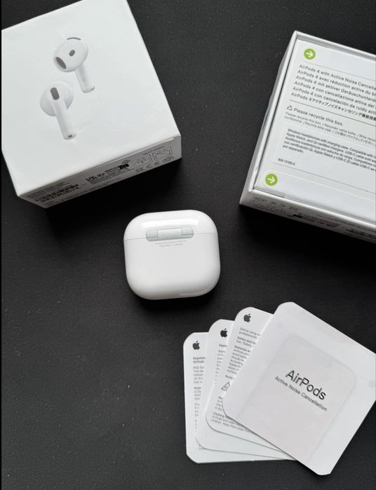 Słuchawki AirPods 4 ANC