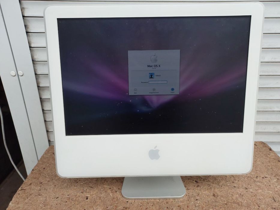 IMAC - моноблок [2004)