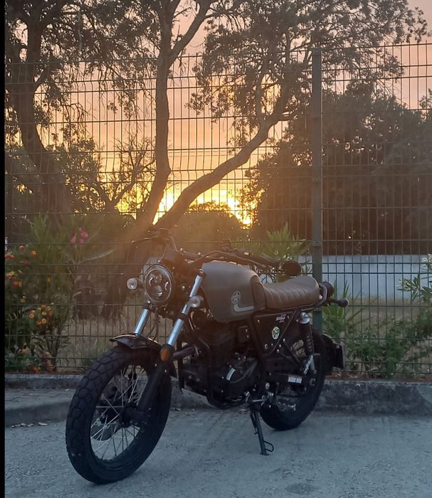 Umm naked scrambler 125cc
