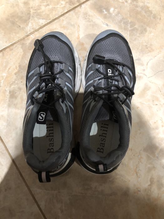 Кросівки на хлопчика.