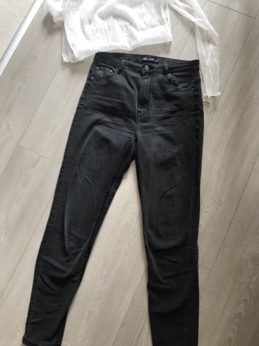 Bershka spodnie high wysoki stan stretch 38 M rozciągliwe długie grafi