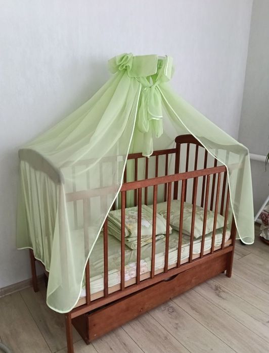 Дитяче ліжечко маятник