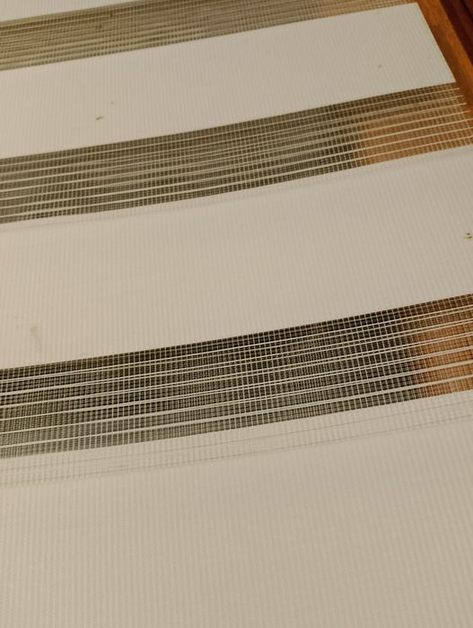 Żaluzje dzień i noc kolor jasny szary -2 sztuki .