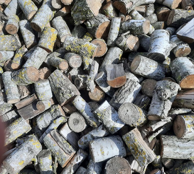 Drewno opałowe, suche, rąbane