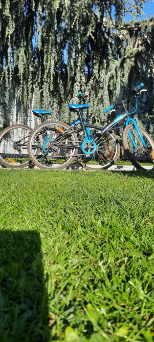 Duas Bicicletas iguais