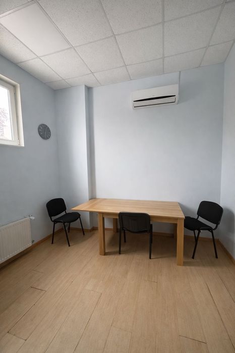 Оренда 4-поверхової офісної будівлі з закритою територією