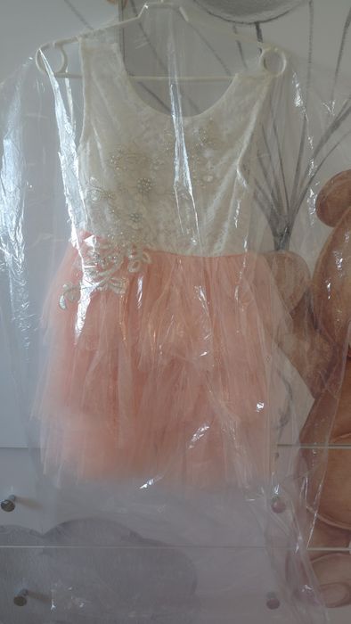 Nowa sukienka wizytowa