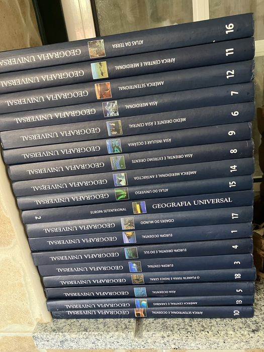 Geografia Universal – Grande Atlas do Século XXI”,  18 volumes