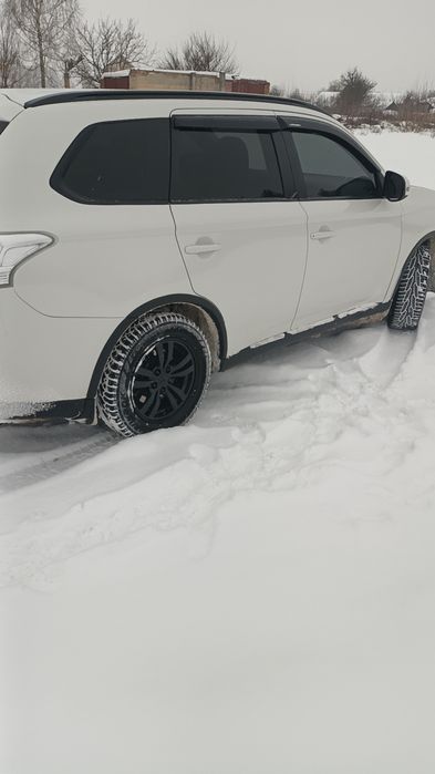 Терміново продається Авто  Mitsubishi Outlander 2014 рік