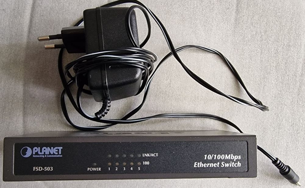 Switches Ethernet 10/100Mbps 5 portas