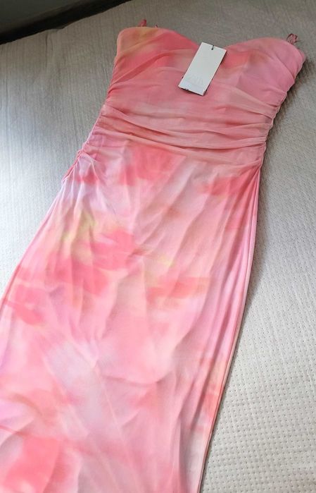 Różowa sukienka midi Zara tiulowa bez ramiączek dekolt serce M 38