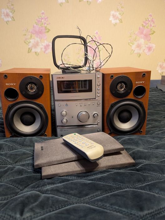 Sony CMT-CPX11 — премиального уровня