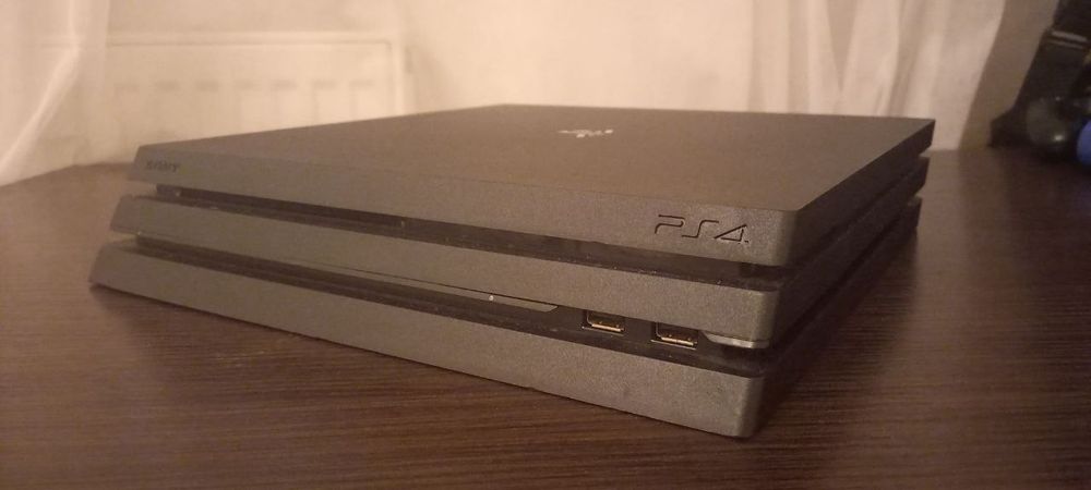 SonyPlaystation 4 PRO