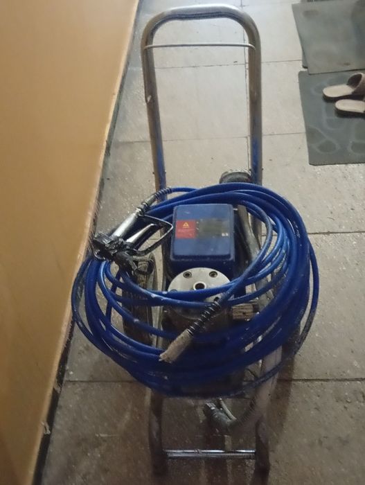 Краскопульт Umiden ST-1060