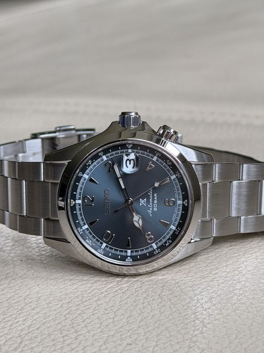 Seiko Alpinist glacier