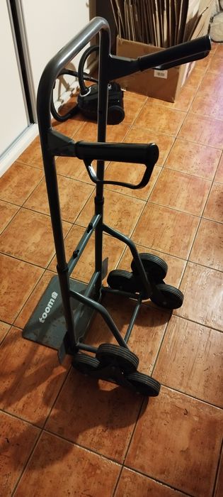 Wózek transportowy schodowy