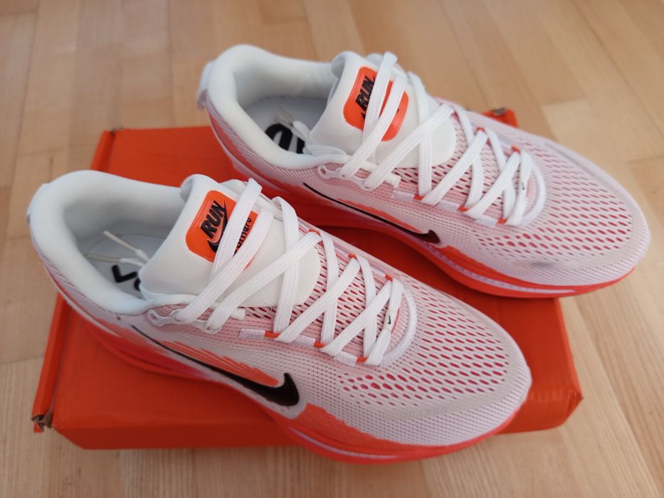 Buty Nike Vomero 18 r.40
