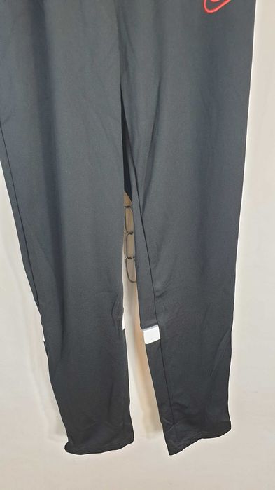 Spodnie dziecięce Nike Academy nowe XL 158-170 cm