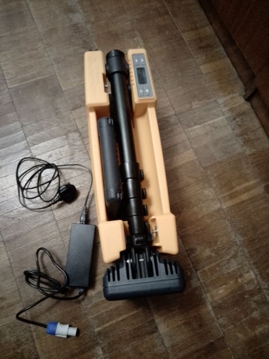 Лампа акумуляторна світить 48 годин