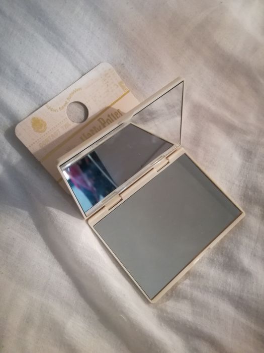 Vários artigos Harry Potter