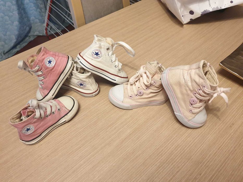 Sapatilhas Converse All- Star e Levis   Bebé