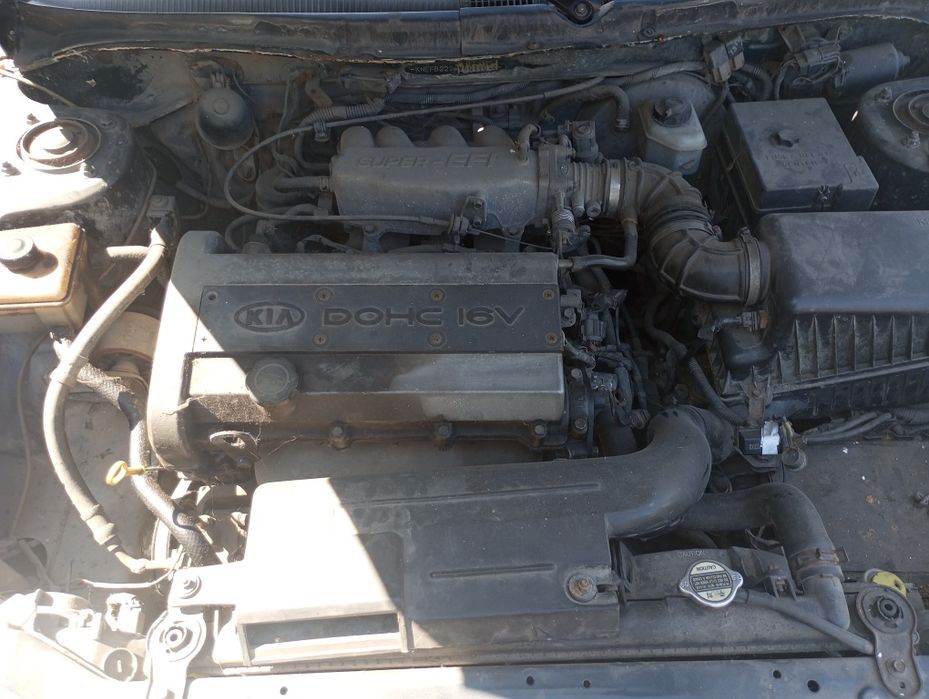 Kia sephia  2000 1.5 v16