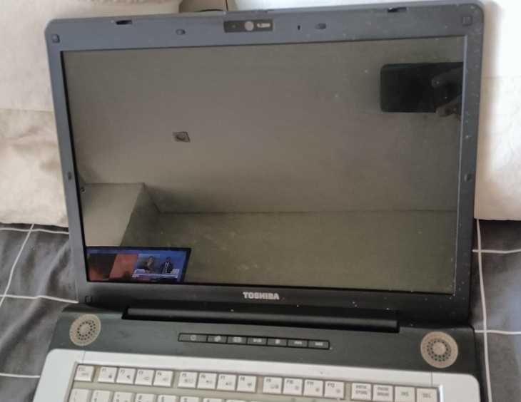Toshiba Satellite A200-1GB  Para Peças (S/ Disco, S/ Bateria, S/ Carregador)