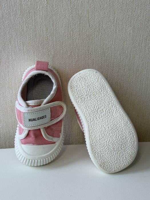 Кеди на дівчинку 22 розмір