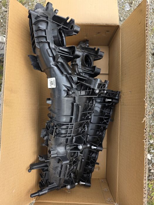 Kolektor ssący BMW G30 G31 520d B47 2.0d