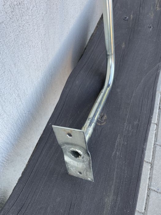 Maszt antenowy uchwyt natynkowy ok 58cm