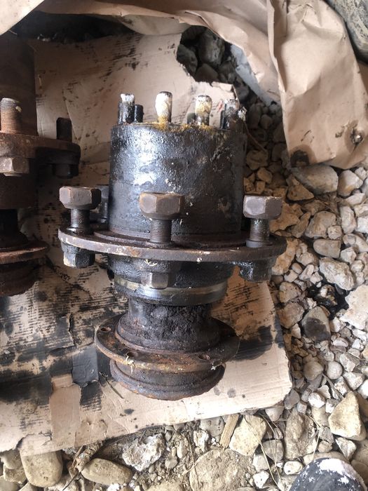 Ступиці газ 66.