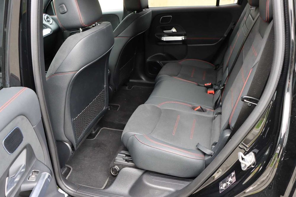 Mercedes-Benz EQB 250+ AMG