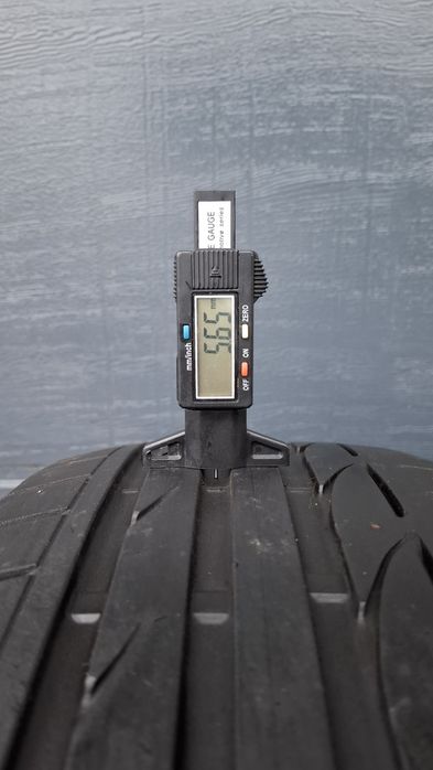 Bridgestone 235/55 R17 Potenza 5.6 mm