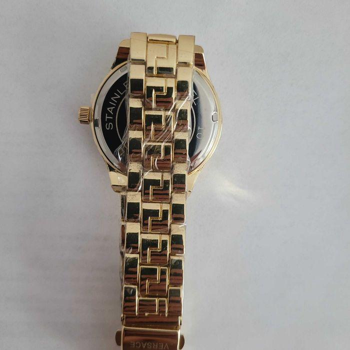 Złoty zegarek versace damski