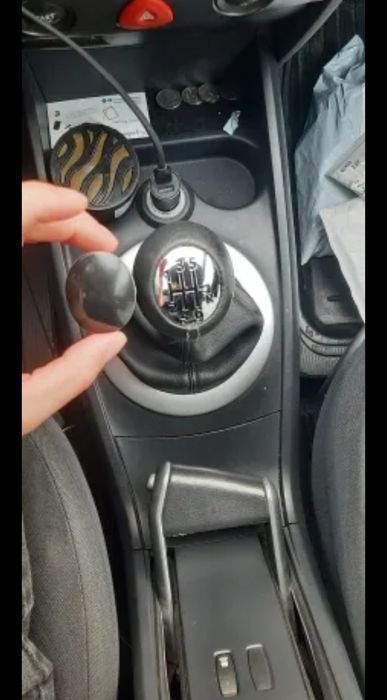 Накладка на ручку КПП Рено Меган,Сценик,Дастер