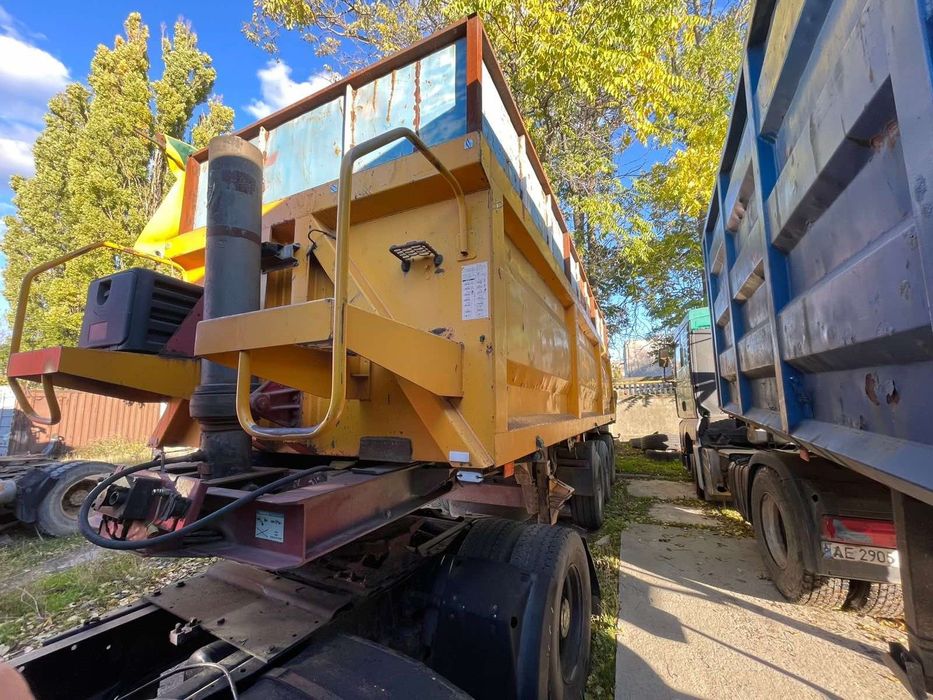 Прицеп самосвал  карьерный 258000грн