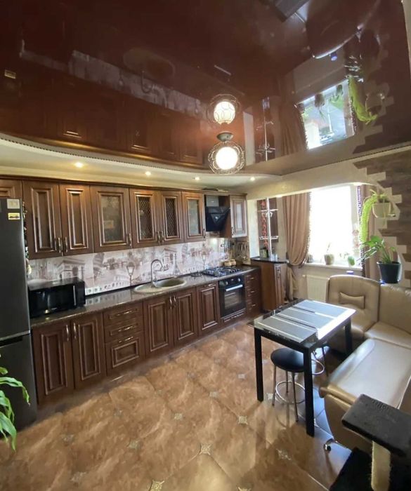 (3) Продам 2-кімнатну квартиру на Тяжилові 4432