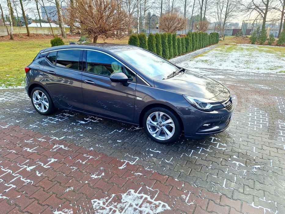 Opel Astra Full Led - Navi - Skóry - Masaże - Head Up - Full opcja