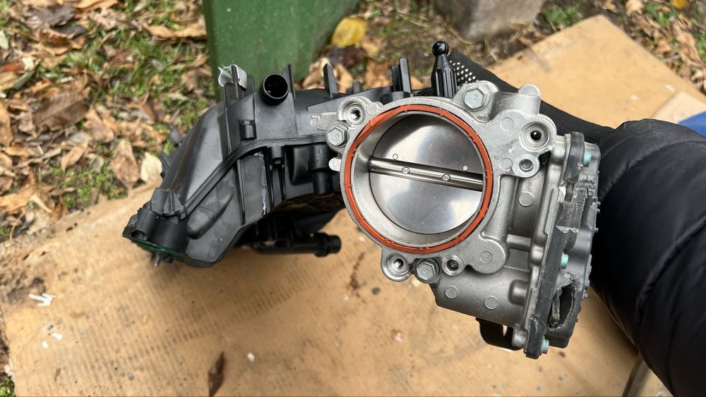 Впускной коллектор B48