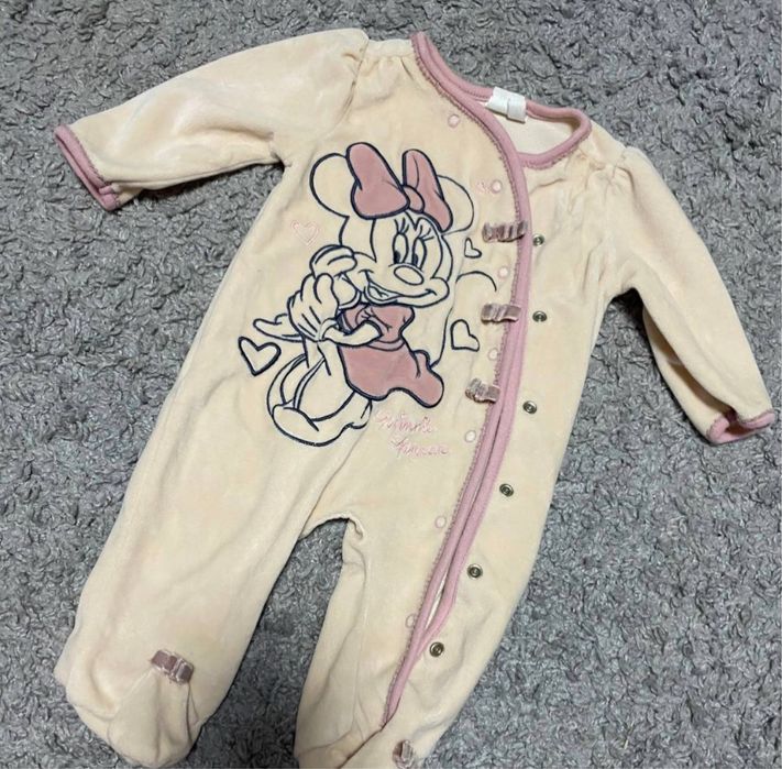 Одяг на дівчинку від 0 місяців до 3 років