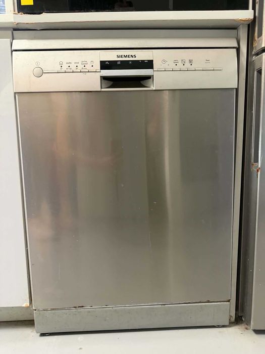 Vendo Máquina de Lavar loiça Siemens com avaria na água quente