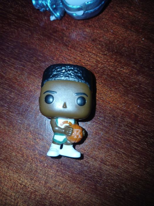 Продаю фигурки очень странные дела