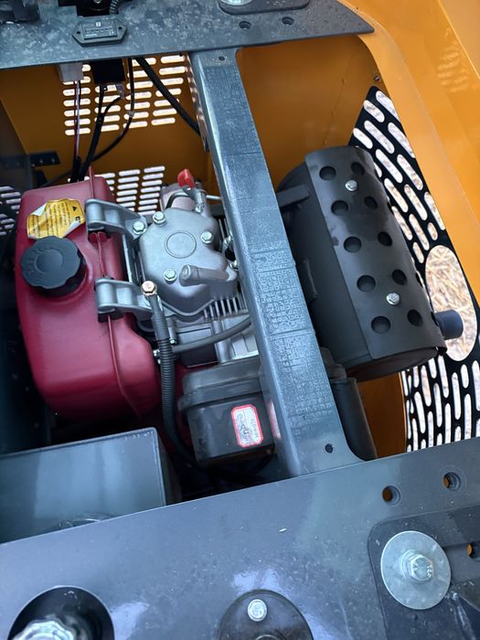 Mini-Escavadora Giratória 1.3T