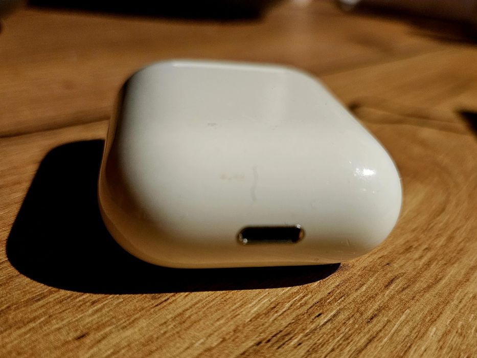 Apple AirPods 2 gen