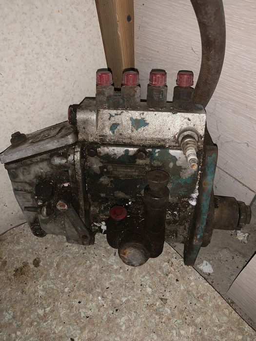 Паливний насос високого тиску (ПНВТ) УТН-5