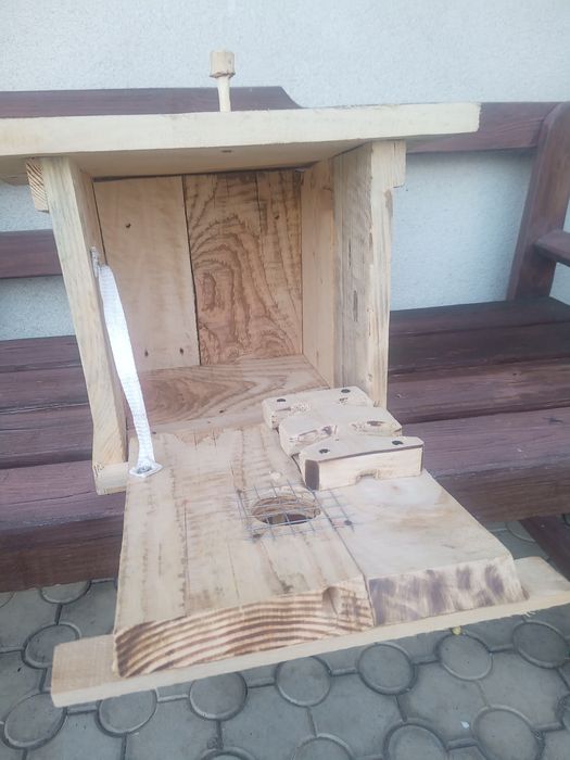Budka lęgowa,schowek na alkochol