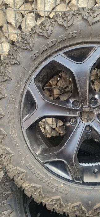 Radar Renegade 265/60 r18